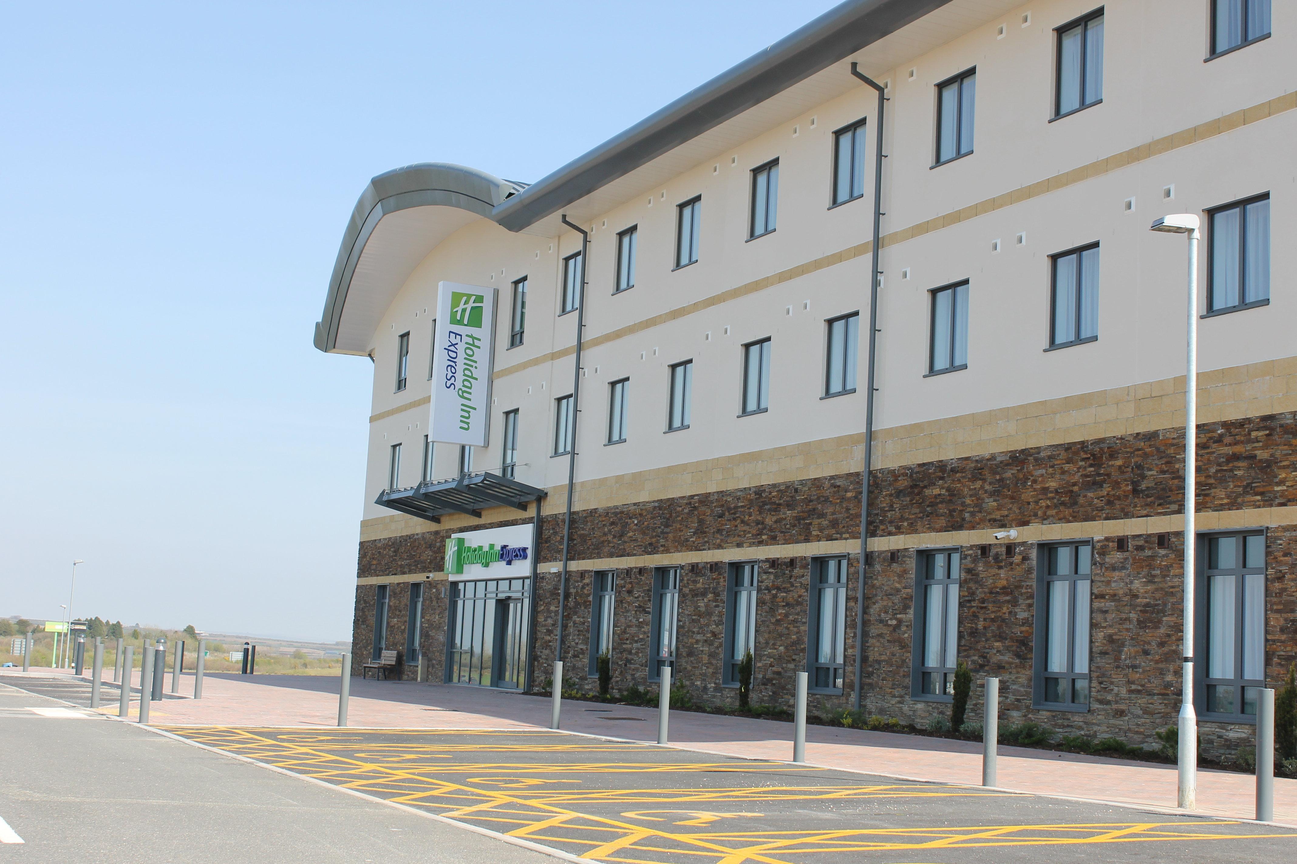 Express - - Victoria Junction By Ihg 3*